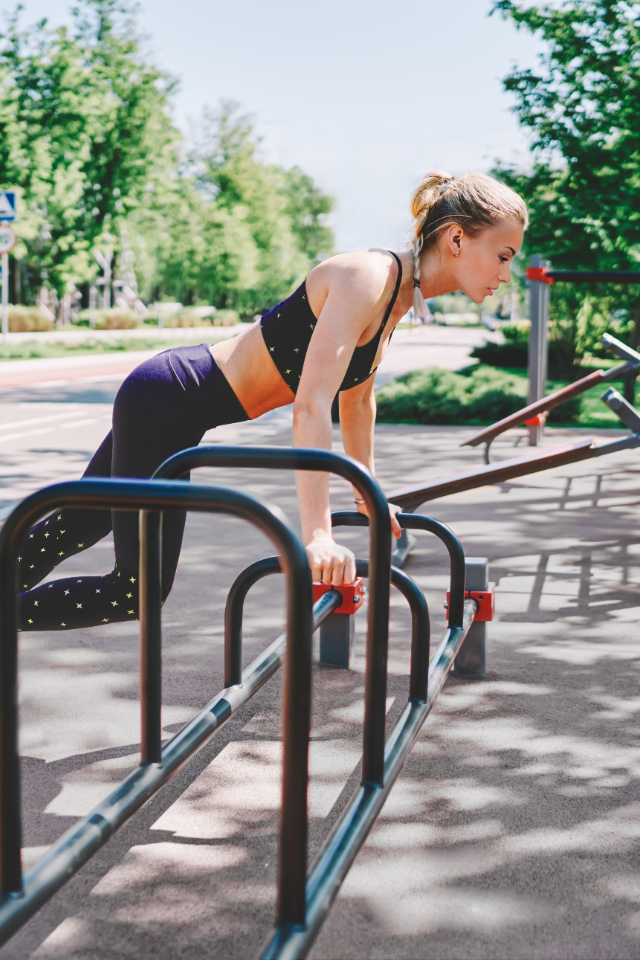 На московских спортплощадках с 15 июня появятся QR-коды, ведущие на бесплатные видеотренировки