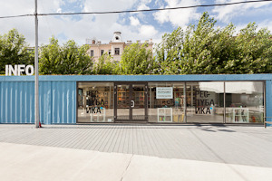 Летний филиал книжной сети «Республика» открылся в «Новой Голландии»