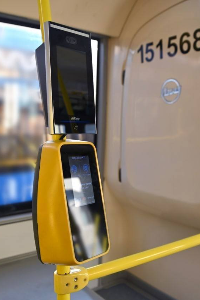 В наземном транспорте Москвы протестируют оплату с помощью Face Pay