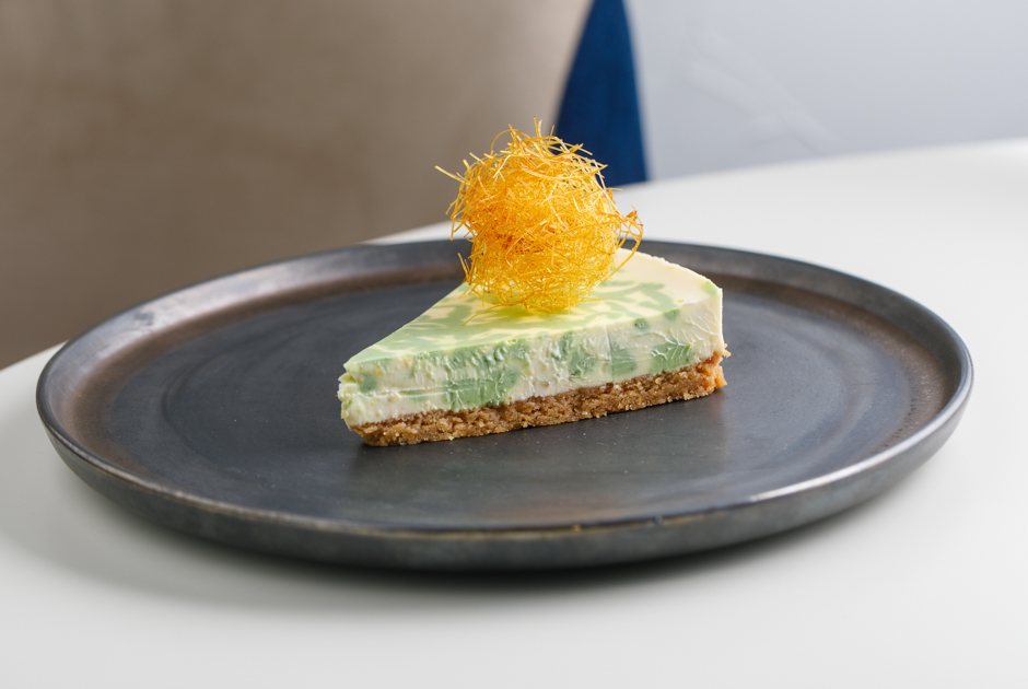 Перезапуск «Летучего Голландца», завтраки у Спаса-на-Крови, две отличные кофейни и крафтовое пиво из Челябинской области