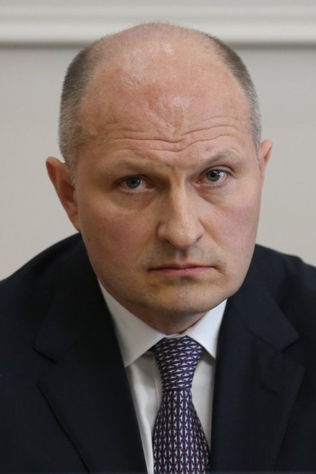 Новым главой МЧС стал бывший охранник Путина Александр Куренков