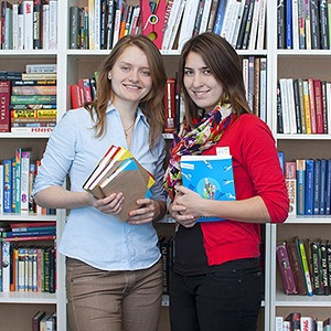 FriendsBook: Удастся ли студенткам заработать на прокате книг?