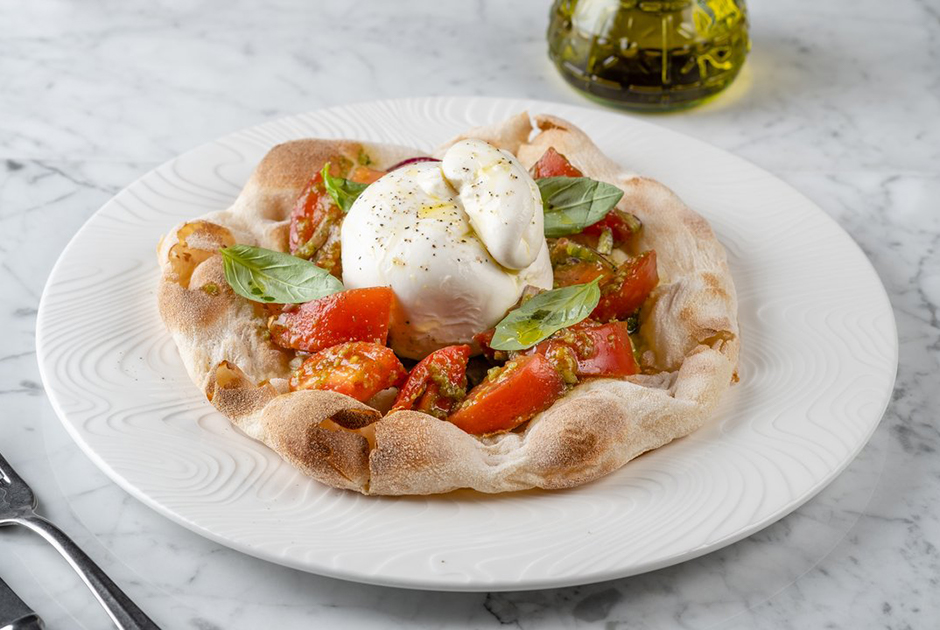 Томаты, редис и болгарский перец: Семь простых рецептов из сезонных овощей и фруктов