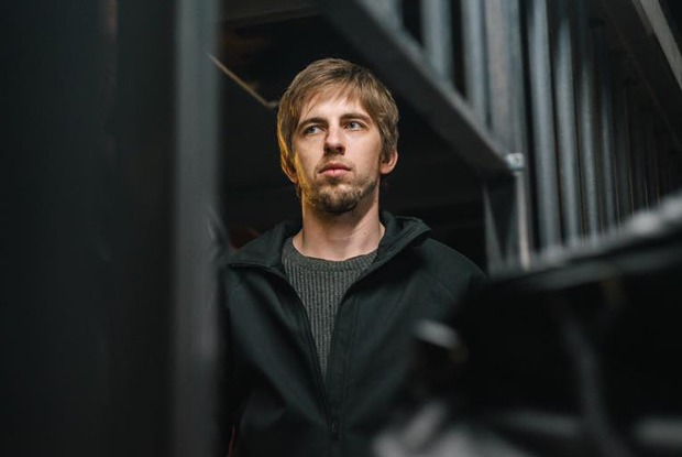 «В автозаке тепло»: Актер Александр Паль — о задержании на Тверской