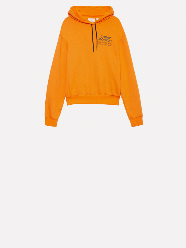 Коллаборация Uniqlo x Alexander Wang в «Галерее» и распродажа на Kixbox
