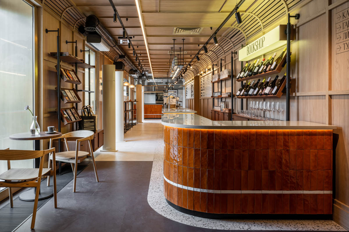 Кофейня и красивый ресторан в кинотеатре «Художественный», суши-бар на Страстном и шведский стол на «Стрелке»