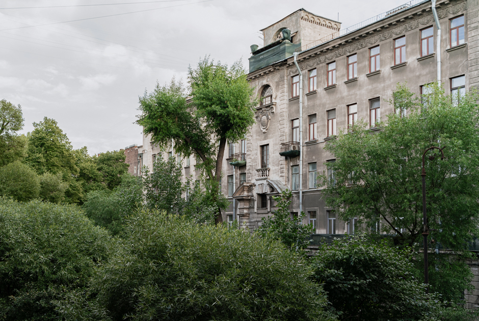 «Я живу в Пале-Рояль на Литейном»