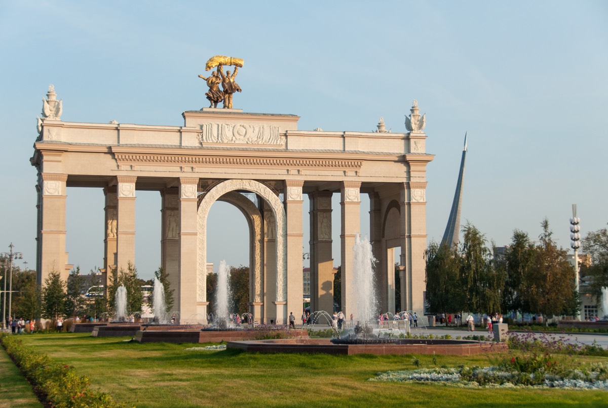 «Женщина в кресле»:
Зачем идти на фотовыставку о репродуктивном здоровье