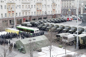 Онлайн-трансляция: Митинги в Москве и Петербурге