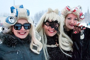 Люди в городе: Посетители концерта Lady Gaga в Москве и Петербурге