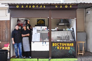 Все свои: Фалафельная на Сенном рынке