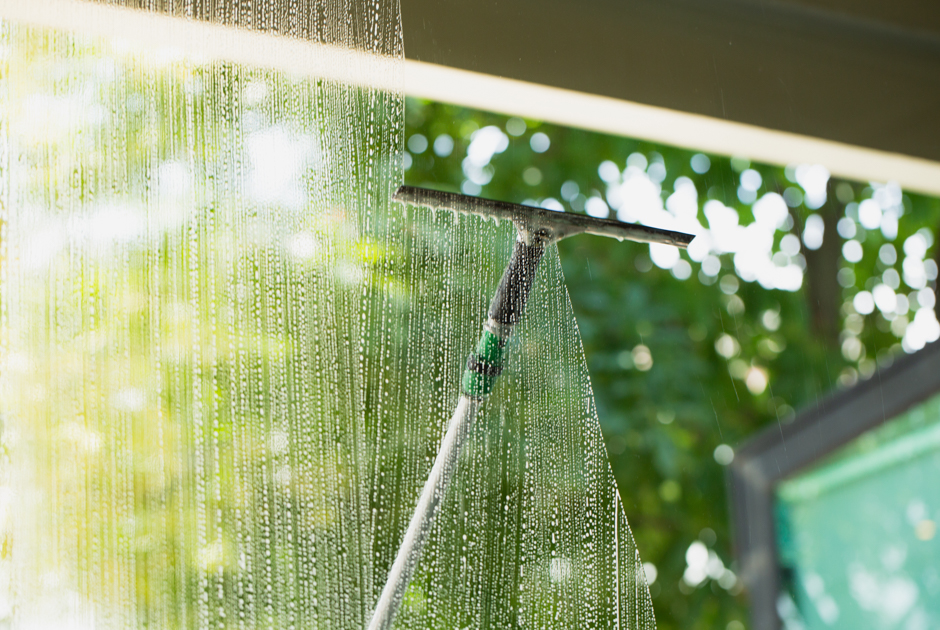 Без разводов: Как правильно мыть окна