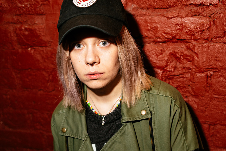 Simple Symmetry в «Самоцвете», ретровейв и френч-электро в «Кубе», а также новый альбом Наума Блика в «Фабрике»