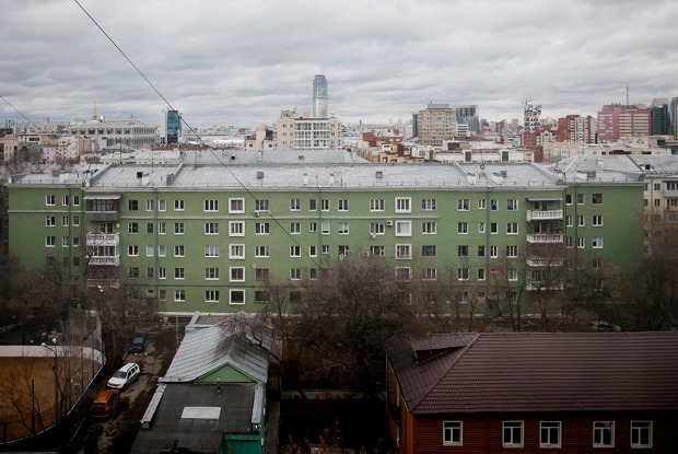 «Я живу в первом блочном доме Свердловска»