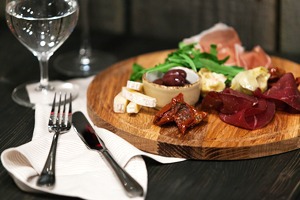 Новое место: Стейкхаус Red. Steak&Wine