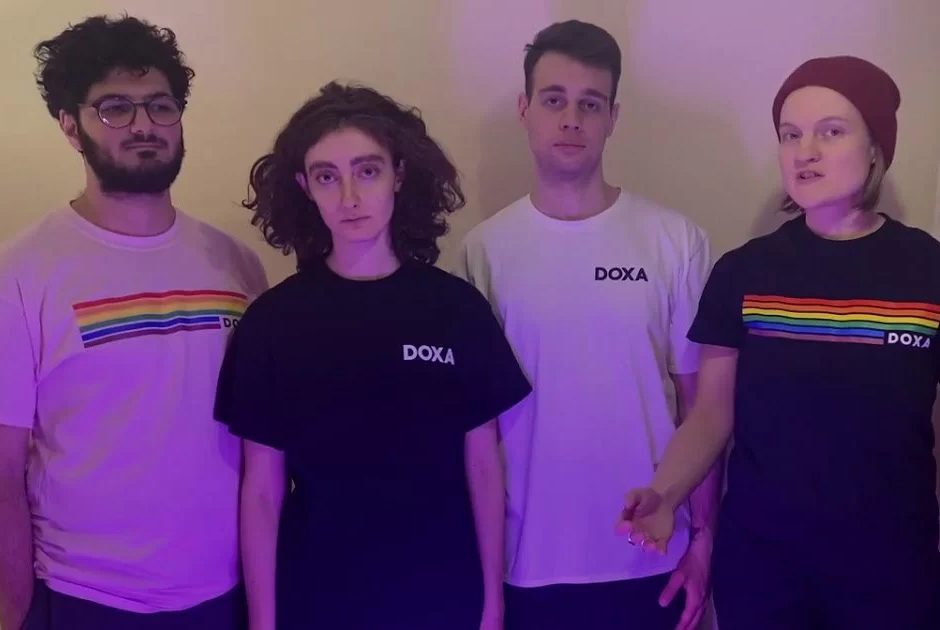 У редакторов DOXA — обыски, допросы в СК и суд в один день