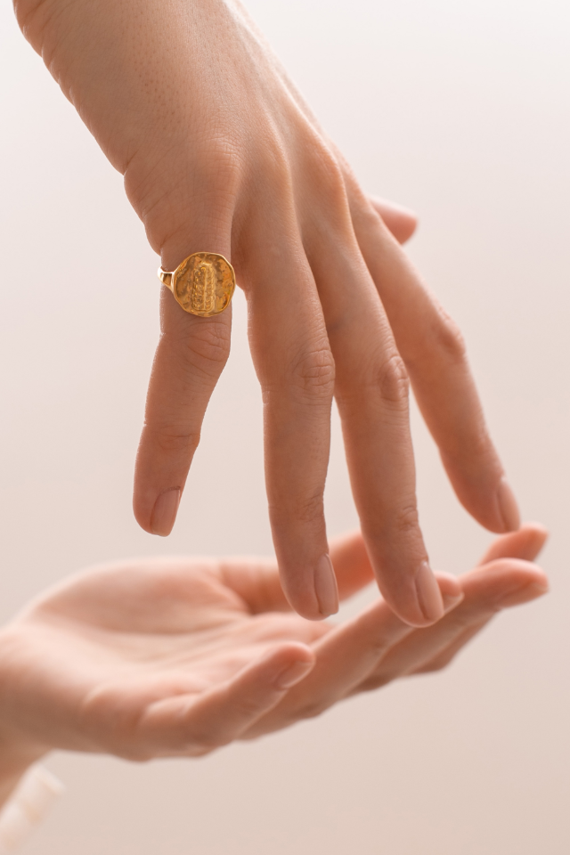 Кольцо с древней монеткой от Пушкинского музея и марки Mythos