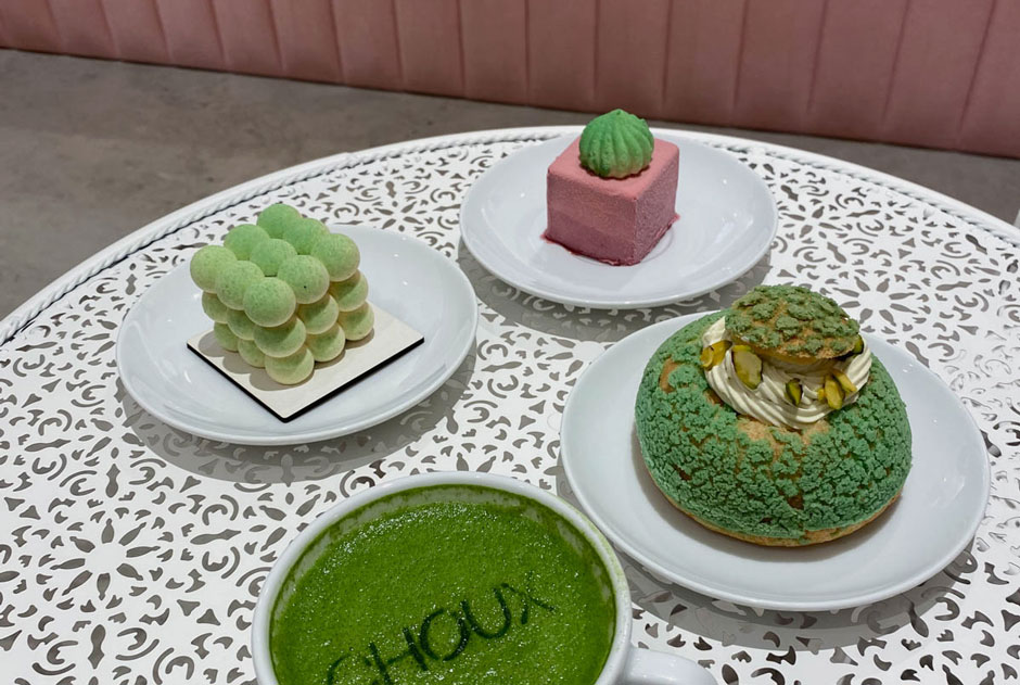 Яркие базовые вещи и матча с брюссельской капустой: Магазин и кофейня Choux на Чистопрудном бульваре