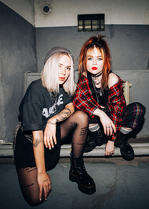 Стендап Евгения Чебаткова, презентация районного фестиваля «Город говорит» на Уралмаше и концерт «Кис-кис»