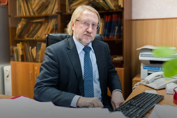 «800 тысяч россиян не знают, что больны ВИЧ»: Вадим Покровский — о новой эпидемии