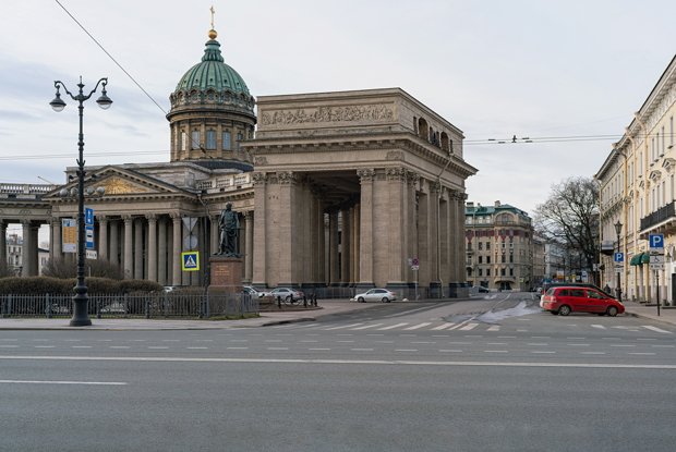 Постапокалипсис: Как выглядит центр Петербурга прямо сейчас