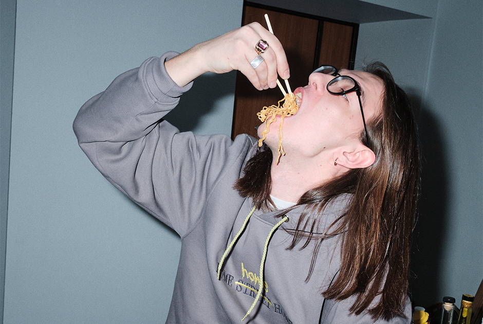 Уральские худи hsh для домоседов, готовых на каминаут