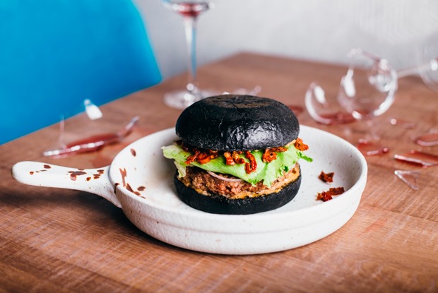 Wine and Dine, новый «Винный базар» и пицца на «Менделеевской»