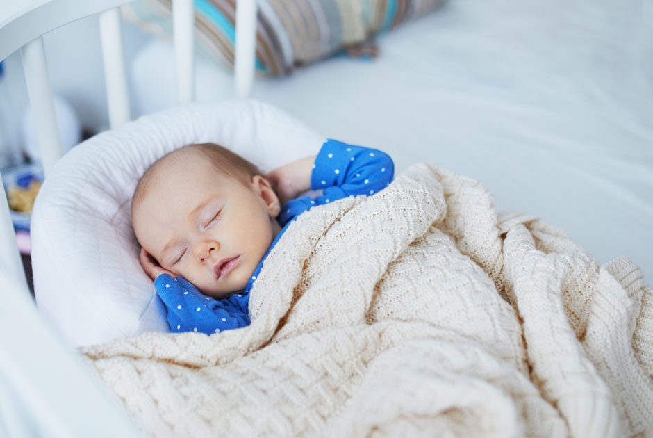 Специалистка по детскому сну Юлия Доманова — о ночных пробуждениях, укачивании и совместном сне