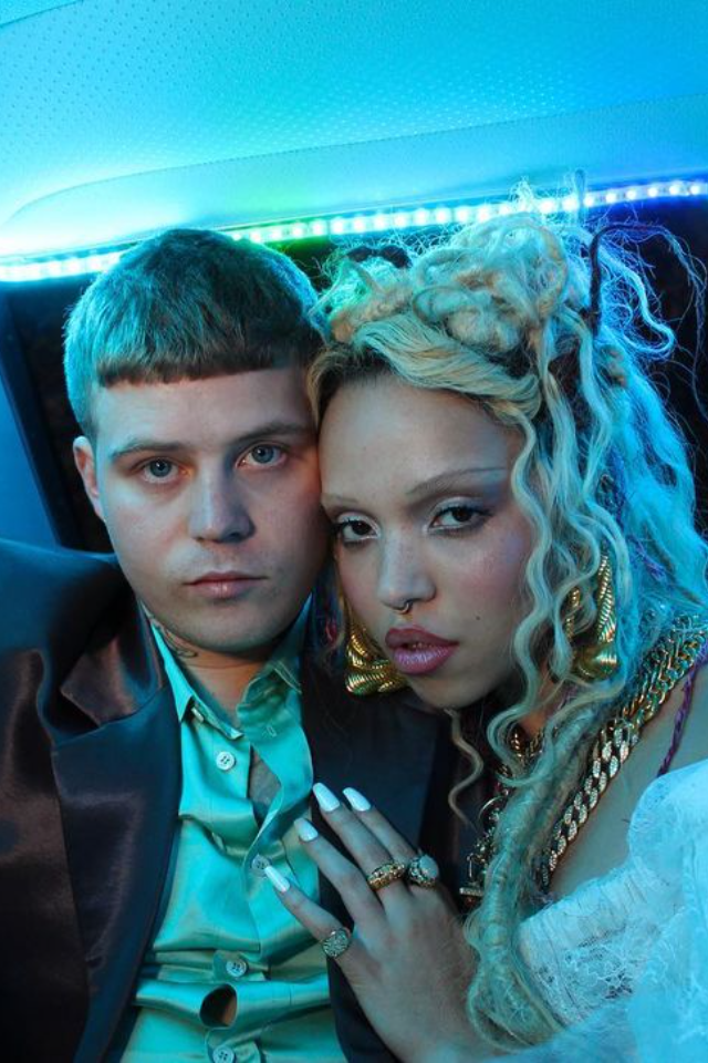 Сколько пар поженились в Москве в 2022 году (это рекорд последних семи лет!)