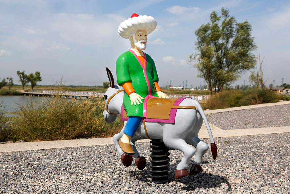 «Славяне и татары»: Интервью с арт-группой, которая уже 15 лет изучает Евразию