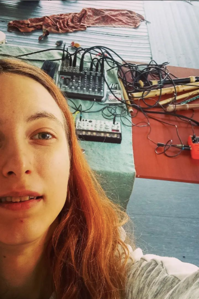 Обеспечить питание художнице Саше Скочиленко