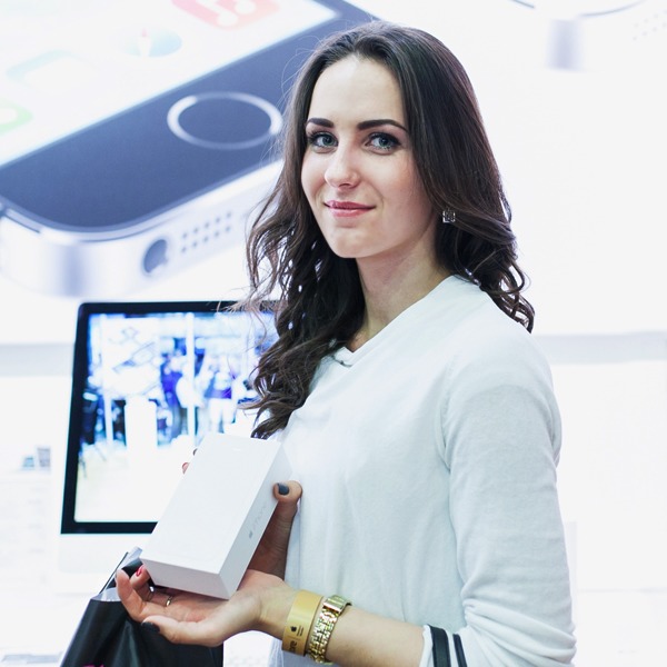 Кто стоит в очереди за iPhone 6