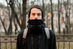 Внешний вид: Олег Акбаров, байер магазина Mint и дизайнер Circle of Unity