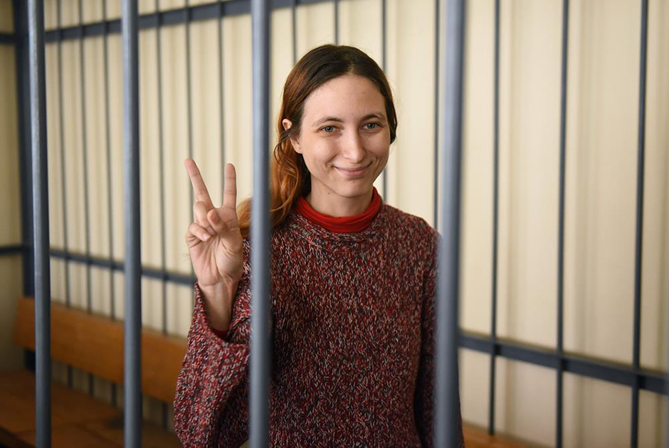 Кто такая Саша Скочиленко — петербурженка, которую хотят посадить за антивоенный «ценник» в «Перекрестке»