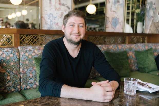 Дмитрий Зотов: «Открыл „Работу.ру“, вижу — вакансия шеф-повара»