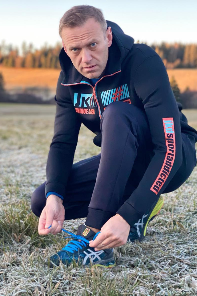 «Я уже представляю, как буду ходить по зоне со стильной тростью» — Алексей Навальный о своем самочувствии