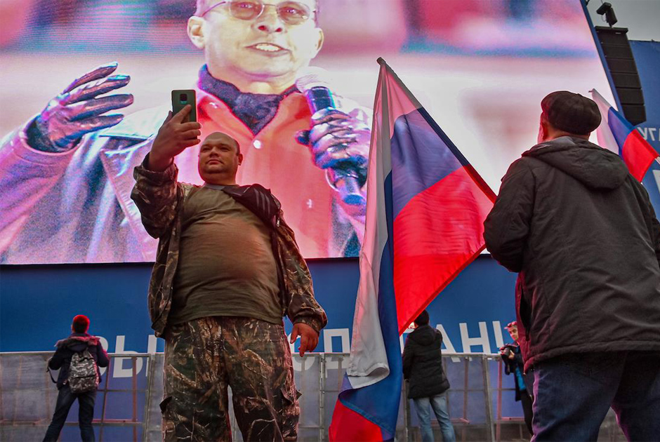 Театр как военкомат. Как государства используют театр для контроля над телами