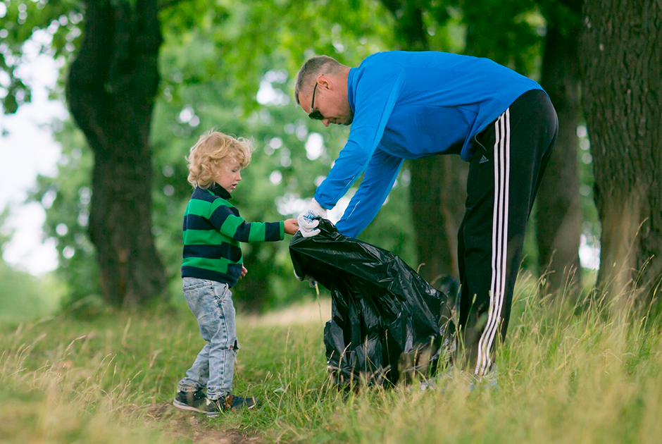 Организаторы и волонтеры проекта «AntiСВИН» — о том, что такое экопикник и почему не стоит надеяться на дворников