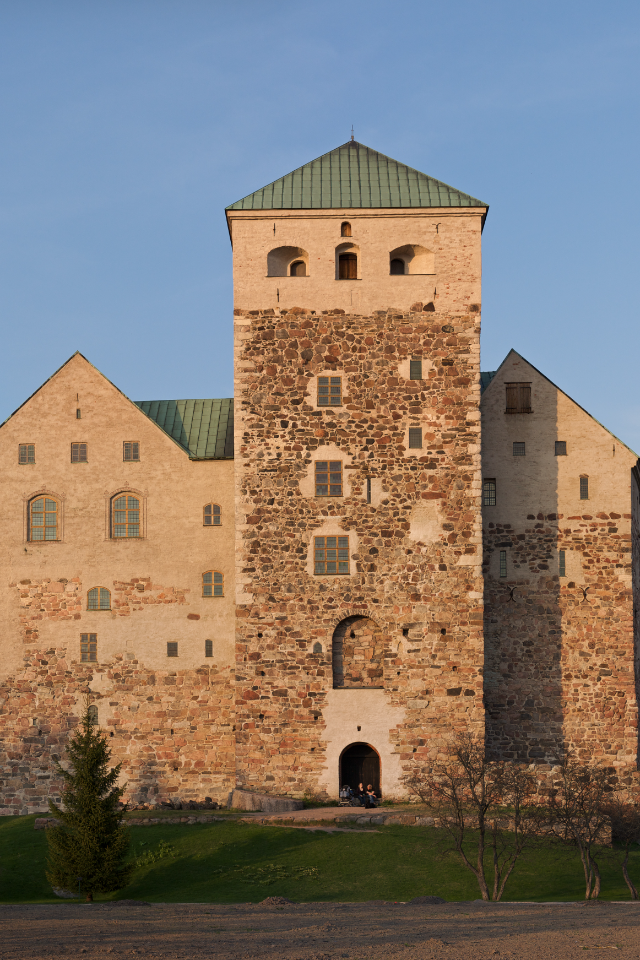 Финский город Турку приостанавливает побратимские отношения с Петербургом