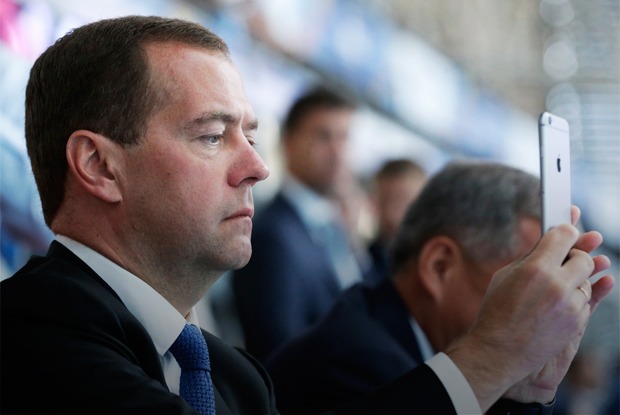 «Индекс айфона»: На сколько уменьшились доходы россиян