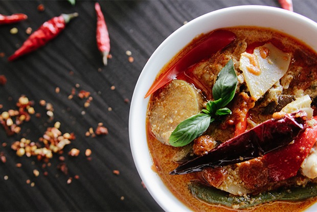 Блюда Юго-Восточной Азии в Tom Yum Bar в «Гринвиче» и третий Papa Carlo у «Высоцкого»
