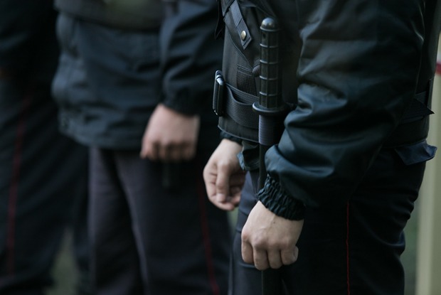 Полицейские попались на том, что подбрасывали наркотики. Пересмотрит ли суд дела, которые они вели?