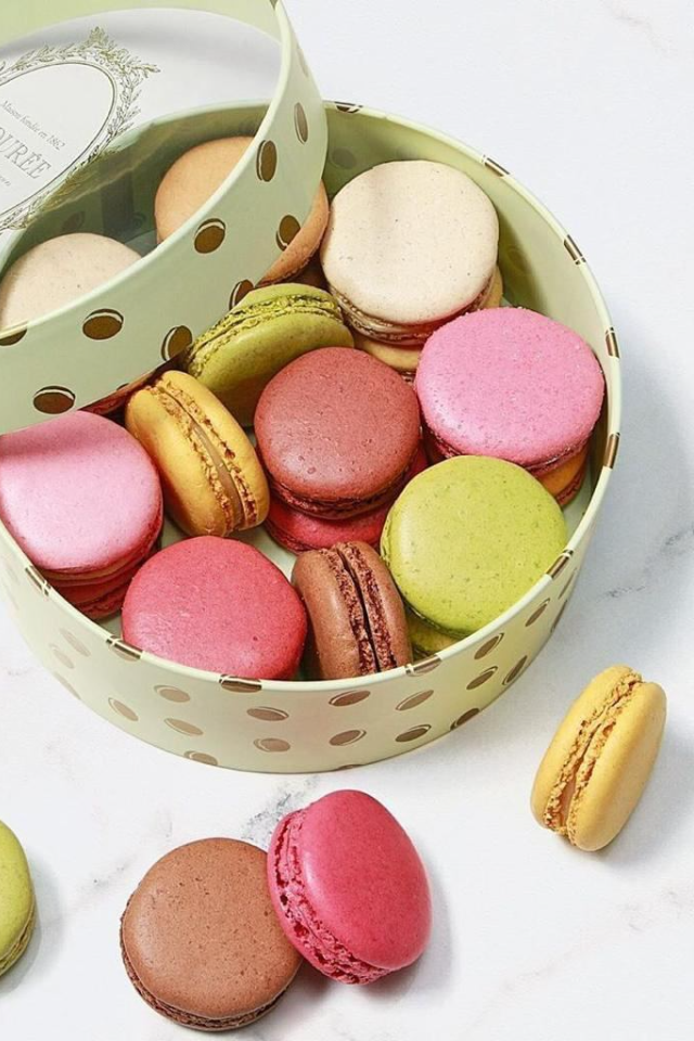 Кондитерская Ladurée Paris в «Европейском»