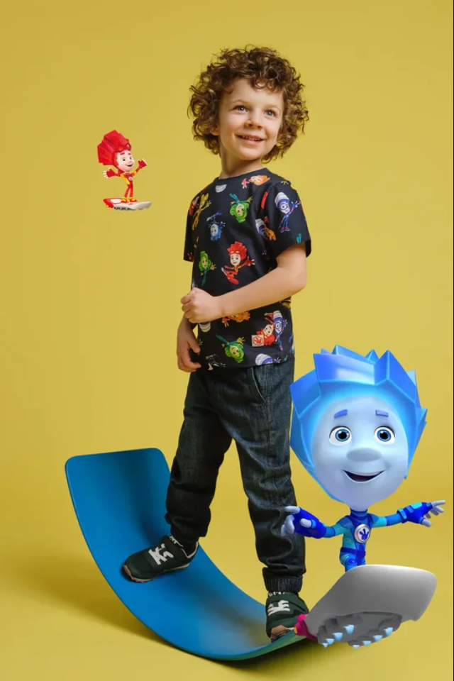 H&M выпустил коллекцию детской одежды с «Фиксиками». Новую серию посвятили созданию и утилизации одежды