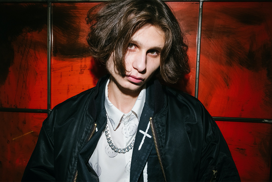 «4 позиции Бруно» в Syndrome, Gnoomes в «Самоцвете» и лайв Ромы Knigi в «Фабрике»