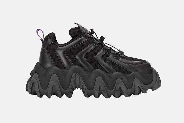 Рубашки Acne Studios, пальто Krakatau и ботинки 1017 Alyx 9SM