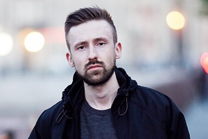 Внешний вид (Петербург): Дмитрий Писоцкий, арт-директор отдела в Volga Volga Brand Identity