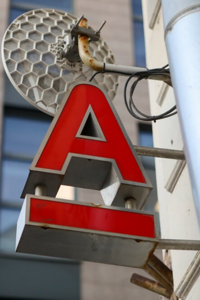 Приложение Альфа-банка пропало из App Store