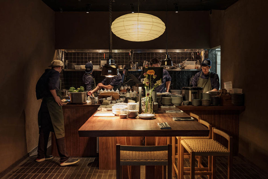 Вагю и желтохвост: Self Edge Japanese на улице Радищева