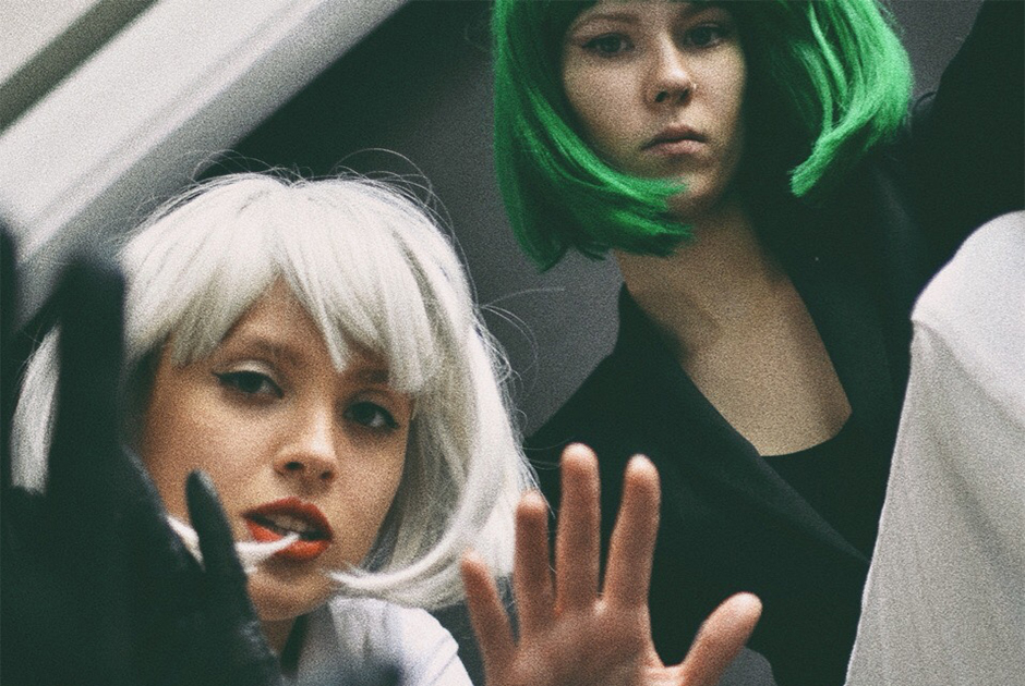 Гуманитарный Science Slam в «Фабрике», концерт группы «Комсомольск» и арт-барахолка с уральским андеграундом